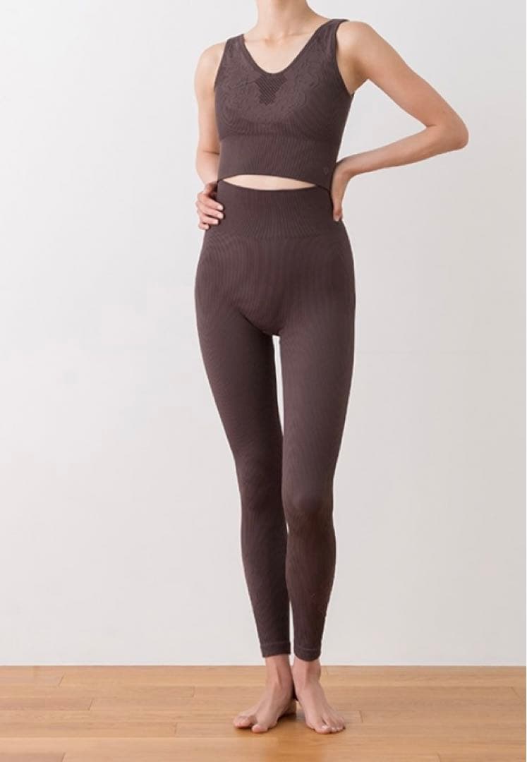 SUKALA　アクティブデイジー上下　Mサイズ ブラウン