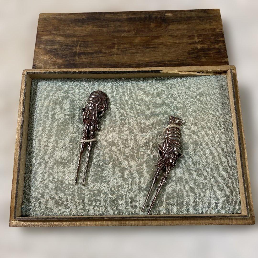 B–13 目貫　木箱付き　伊勢海老　刀装具　武具　アンティーク　美術品　工芸品