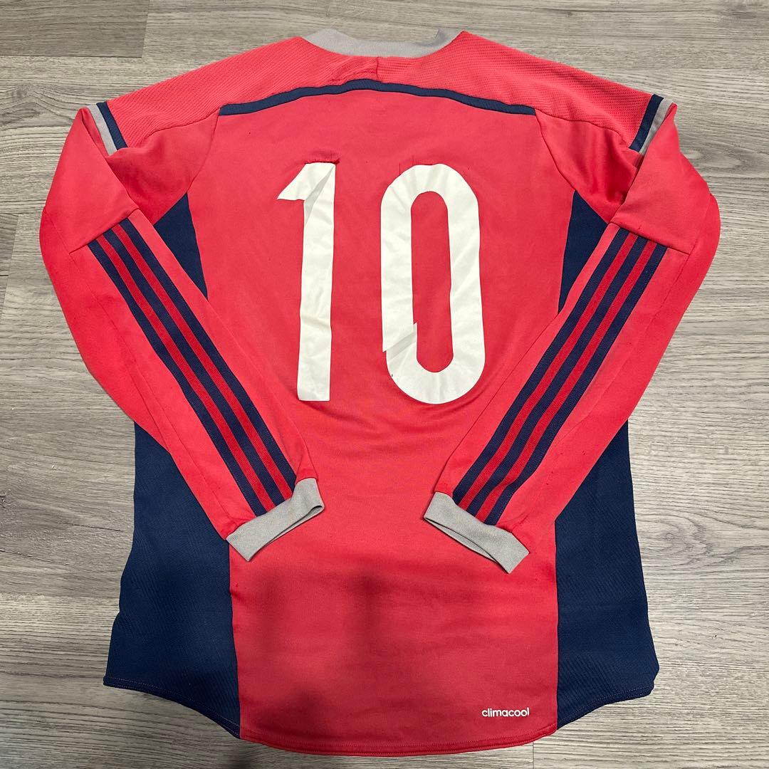 流通経済大学　サッカー部練習着　10番　ユニフォーム