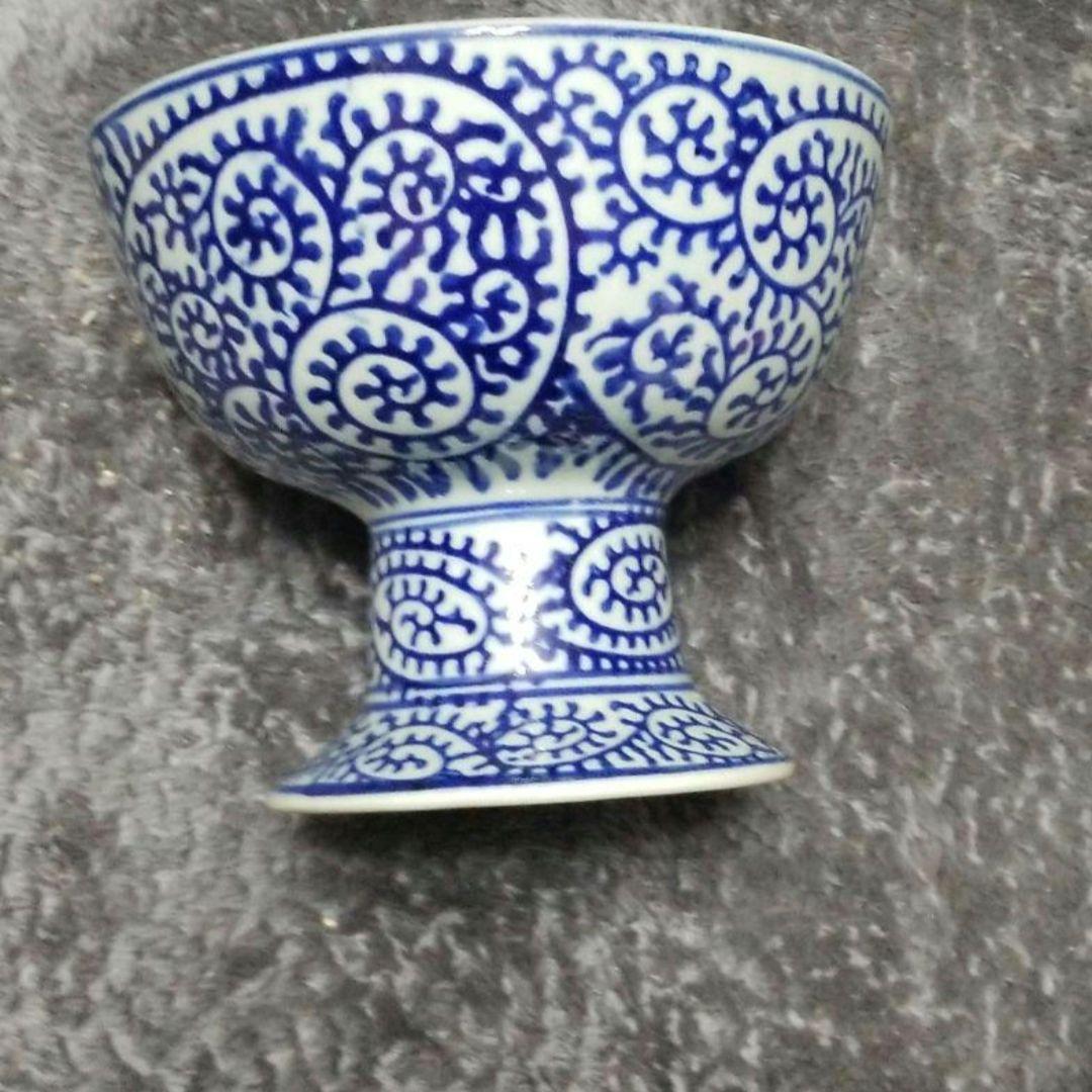 青と白の装飾 足付きボウル古地図蛸唐草高台鉢 たこ唐草 杯洗
