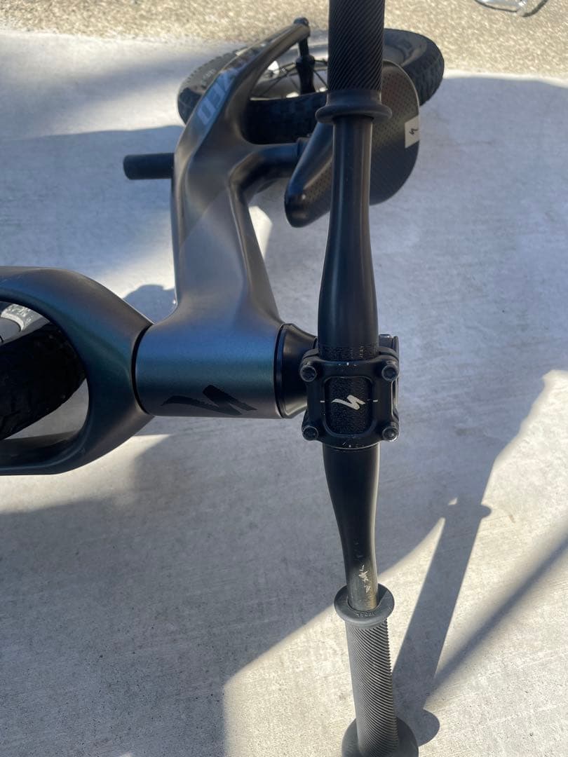 SPECIALIZED HOTWALK CARBON キッズバイク カーボン製