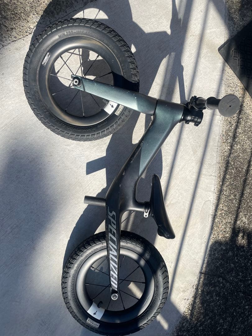 SPECIALIZED HOTWALK CARBON キッズバイク カーボン製