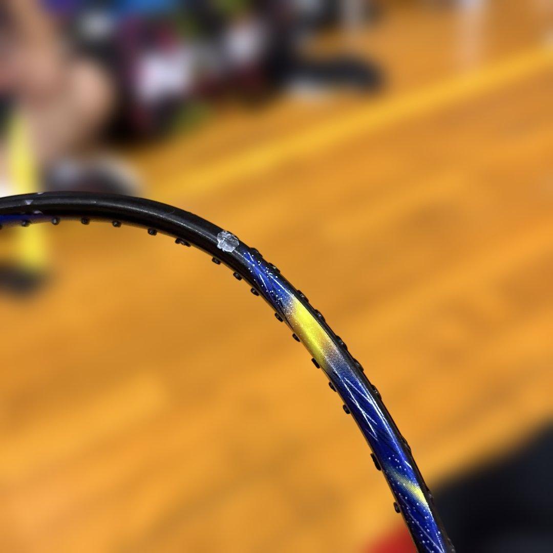 Yonex アストロクス 77 バドミントンラケット　びび折れなし！