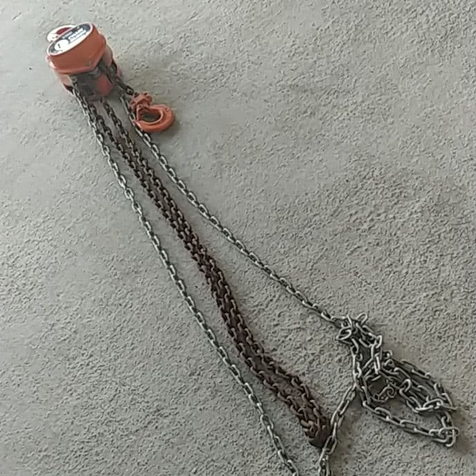 ほぼ傷ナシ！チェーンブロック(1トン)　屋根下でのみ使用！！