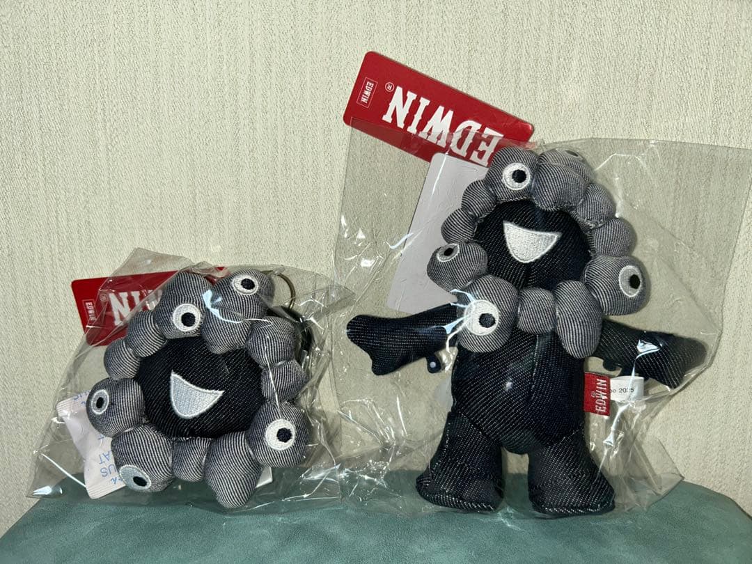 EDWIN ミャクミャク　デニムぬいぐるみ 2体セット