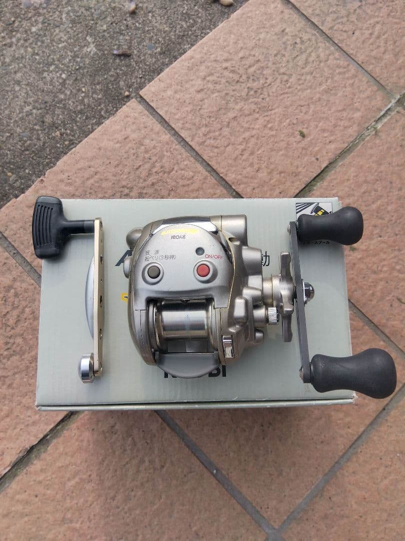 RYOBI Adventure VS300 電動リール