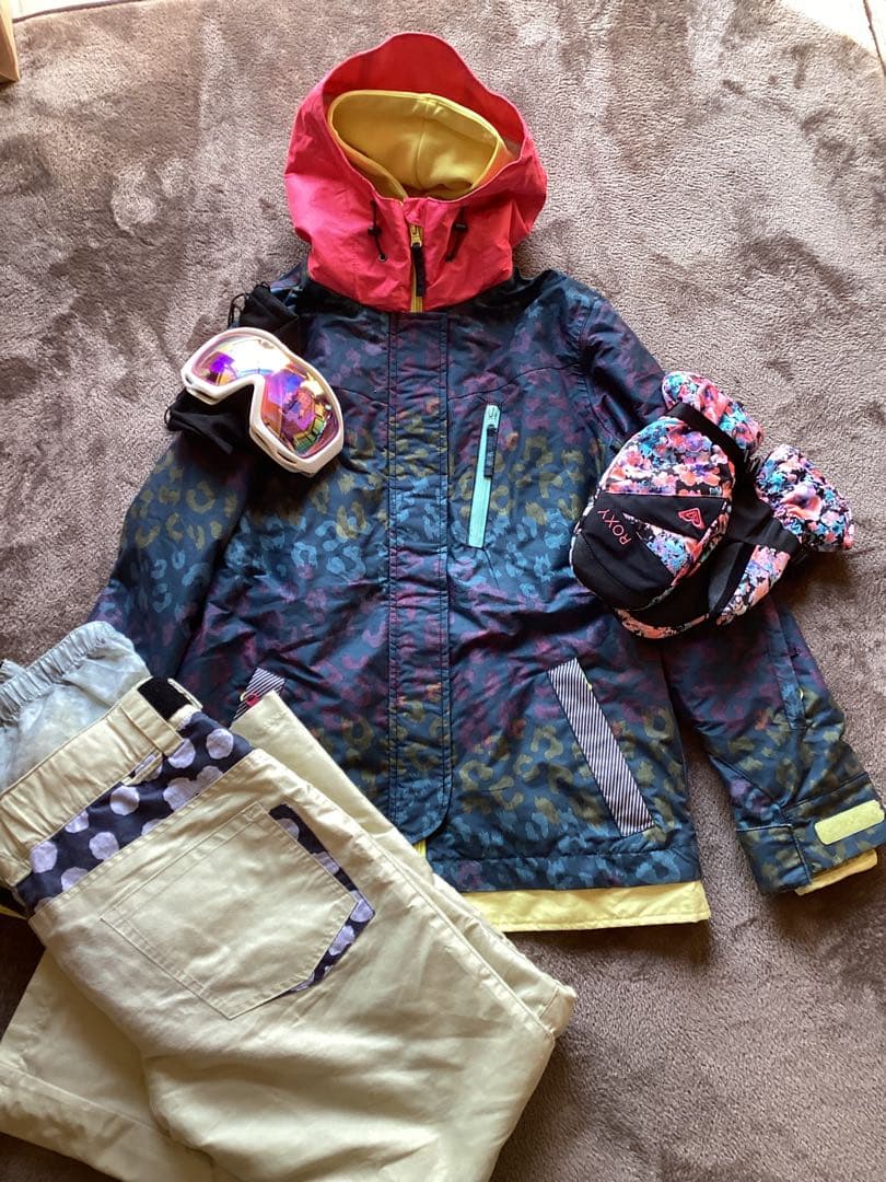 SECRETGARDENレディースＳスノボウェアスキーウェア ゴーグル手袋セット