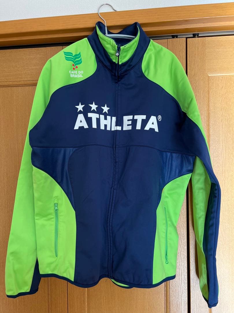 アスレタ　防風　ジャージ　防寒　サイズL 上下セット　ジャージ　ピステ