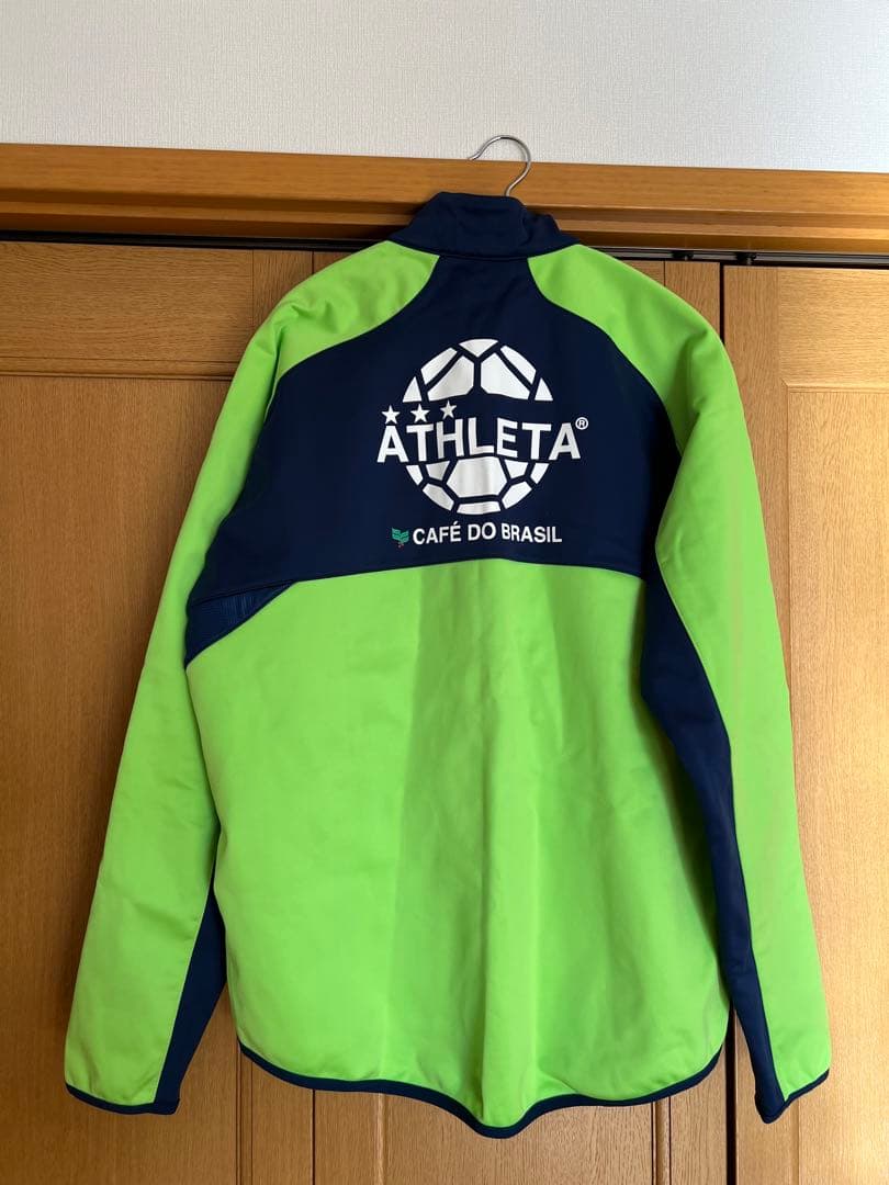 アスレタ　防風　ジャージ　防寒　サイズL 上下セット　ジャージ　ピステ