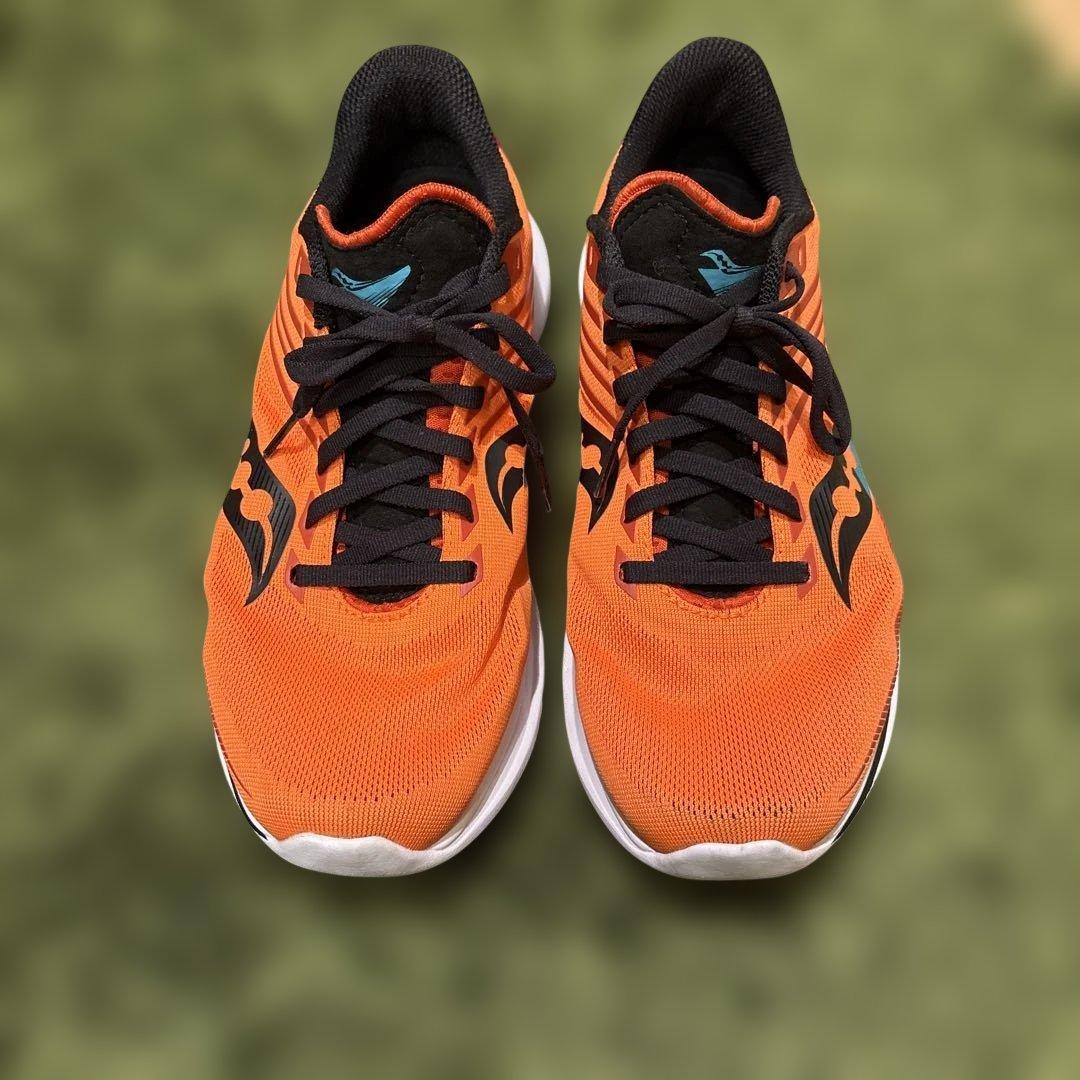 26cm 相当Saucony Kinvara 12 オレンジ ランニングシューズ