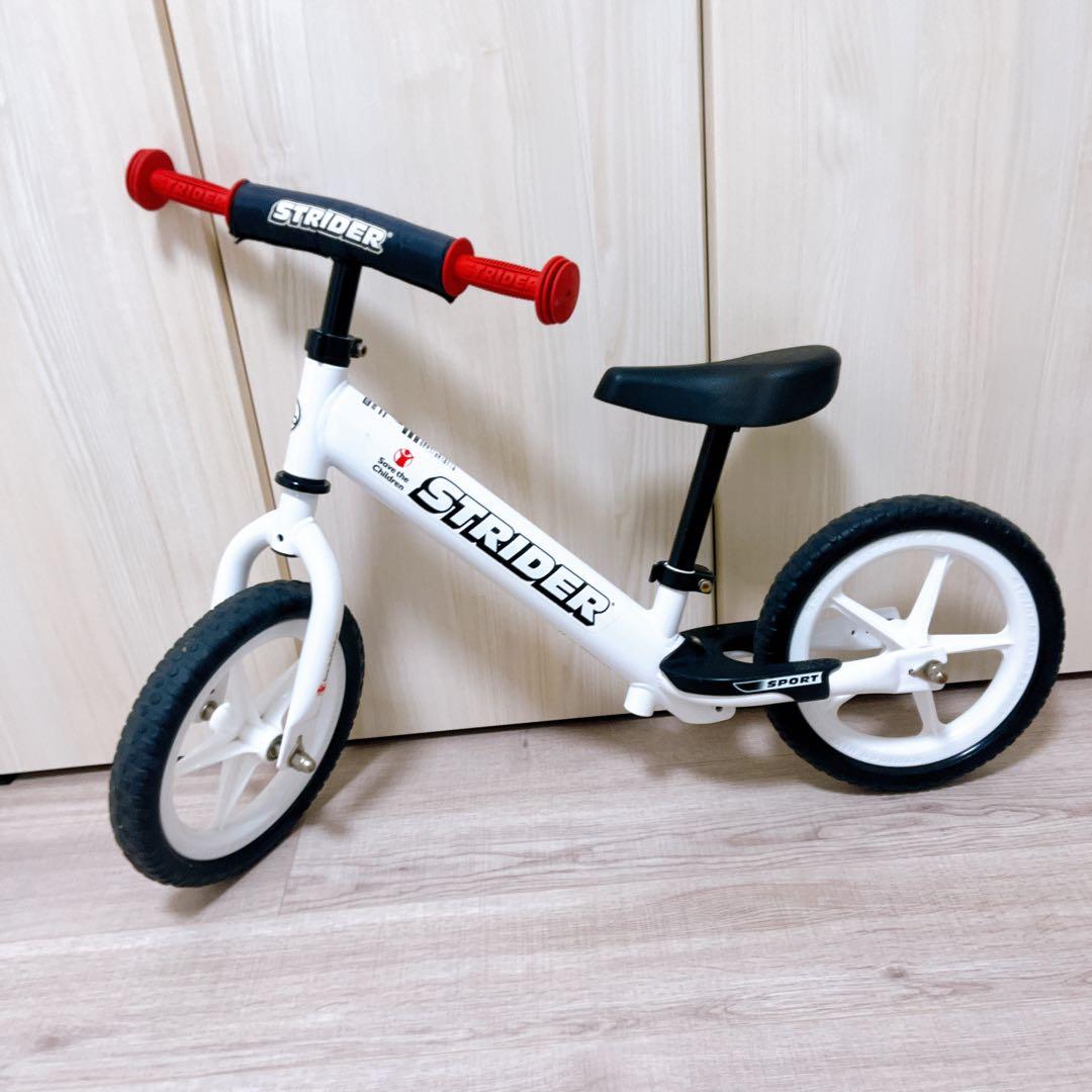 STRIDER 12インチ スポーツ ホワイト×レッド　セーブザ・チルドレン