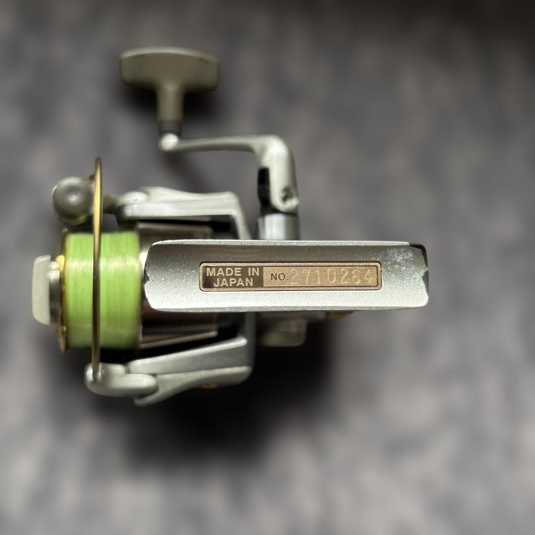 ダイワ トーナメントZ 2500iTスピニングリール