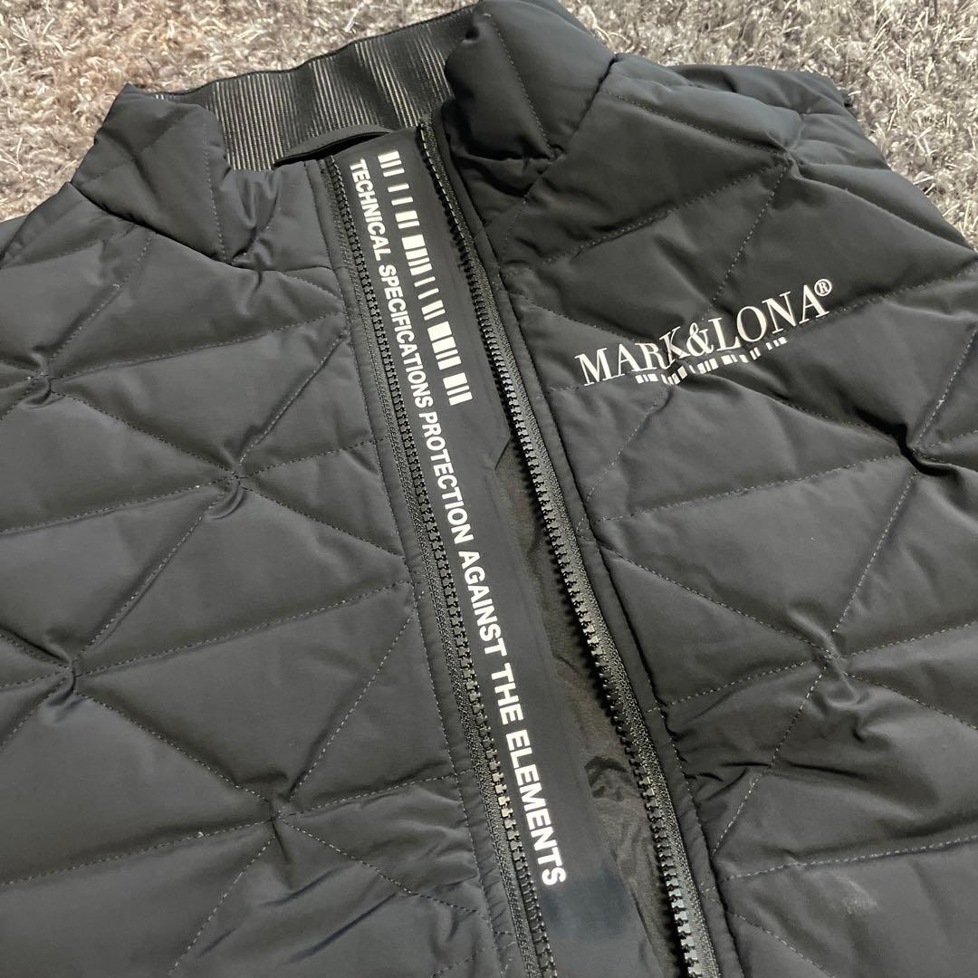 新品・MARK & LONA メンズ ダウンベスト