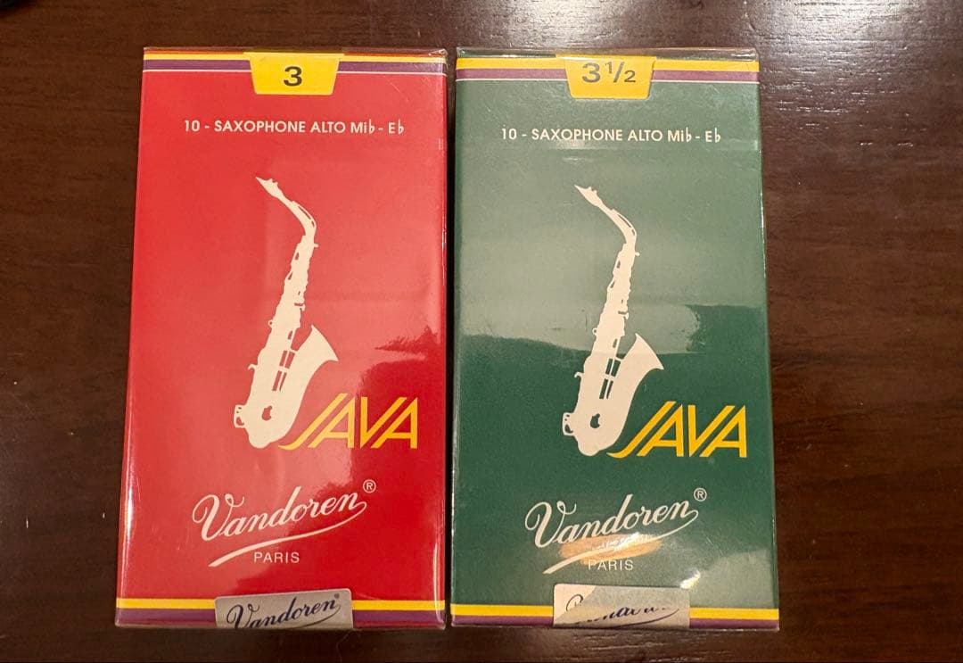 Vandoren JAVA アルトサックスリード　セット　②