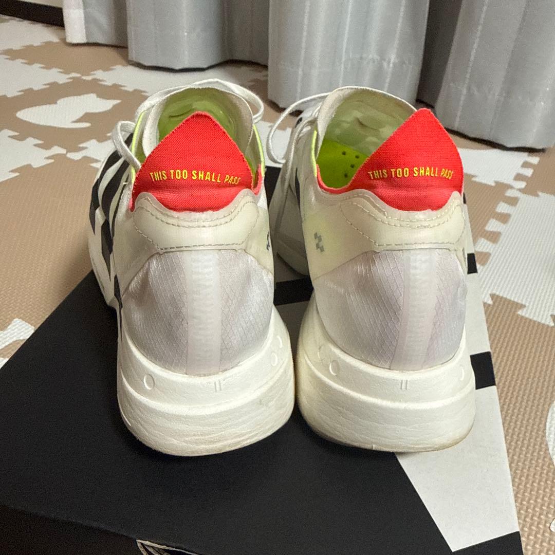 アディオスプロ4 28.0 白×黒