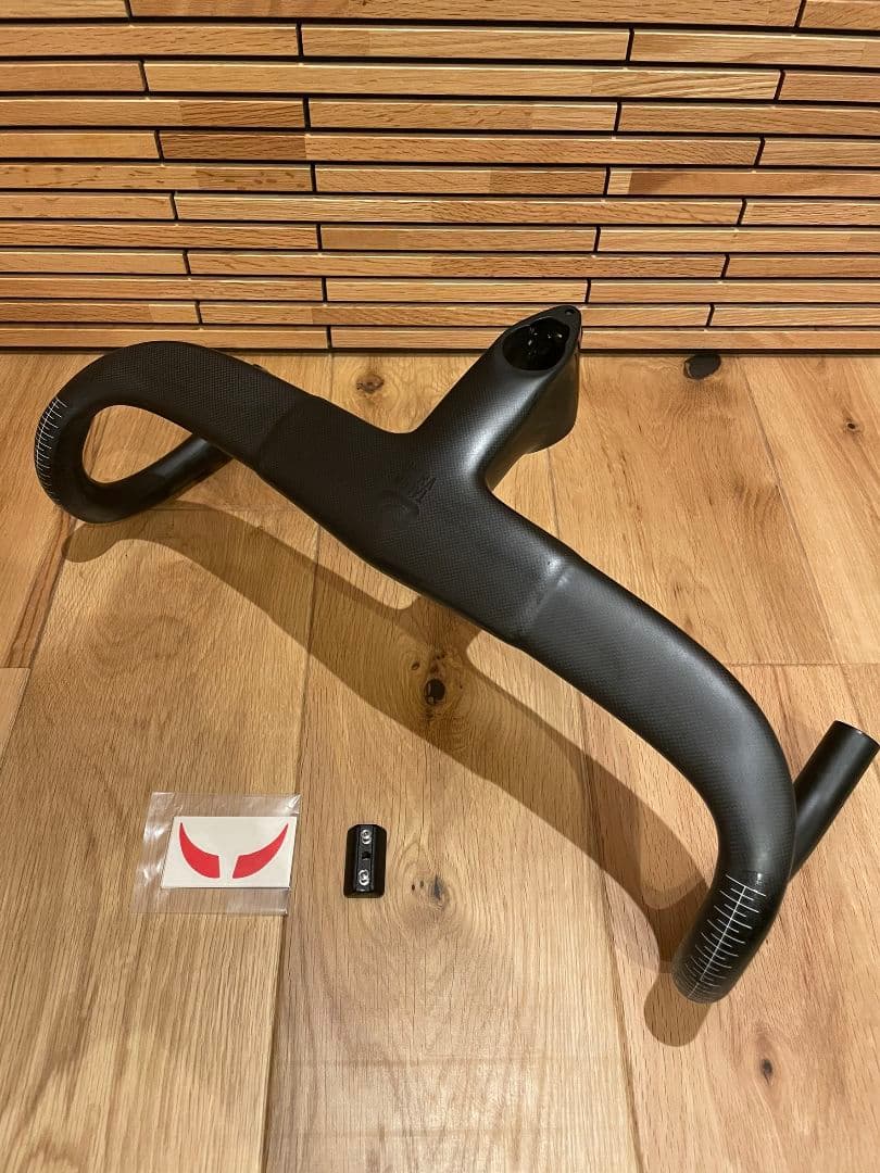 MOST TALON ULTRA LAGHTステム一体型カーボンハンドル