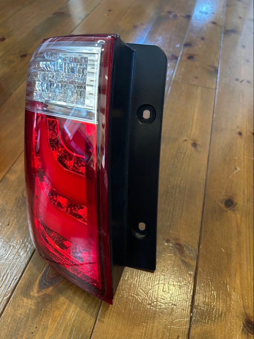 アルファード20系後期テールライト 4個セット レッド