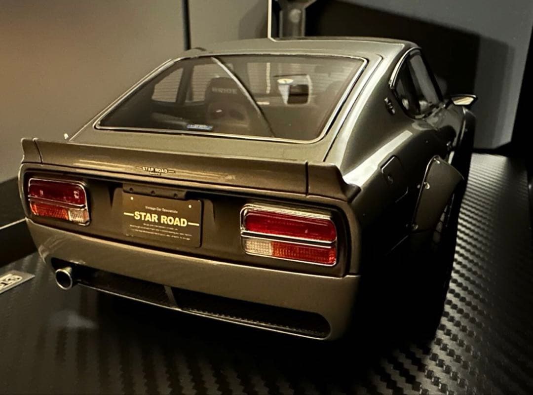 新品未展示品1/18 イグニッションモデル フェアレディZ(S30)スターロード