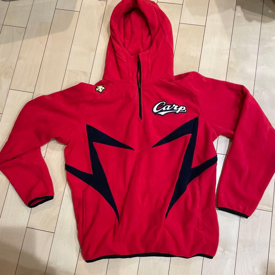 カープ　フリース　パーカー　サイズＬ