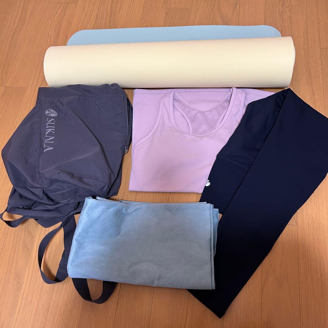 LAVAヨガセット：ヨガウェア・タンクトップ・レギンス・ヨガラグ・ヨガマット