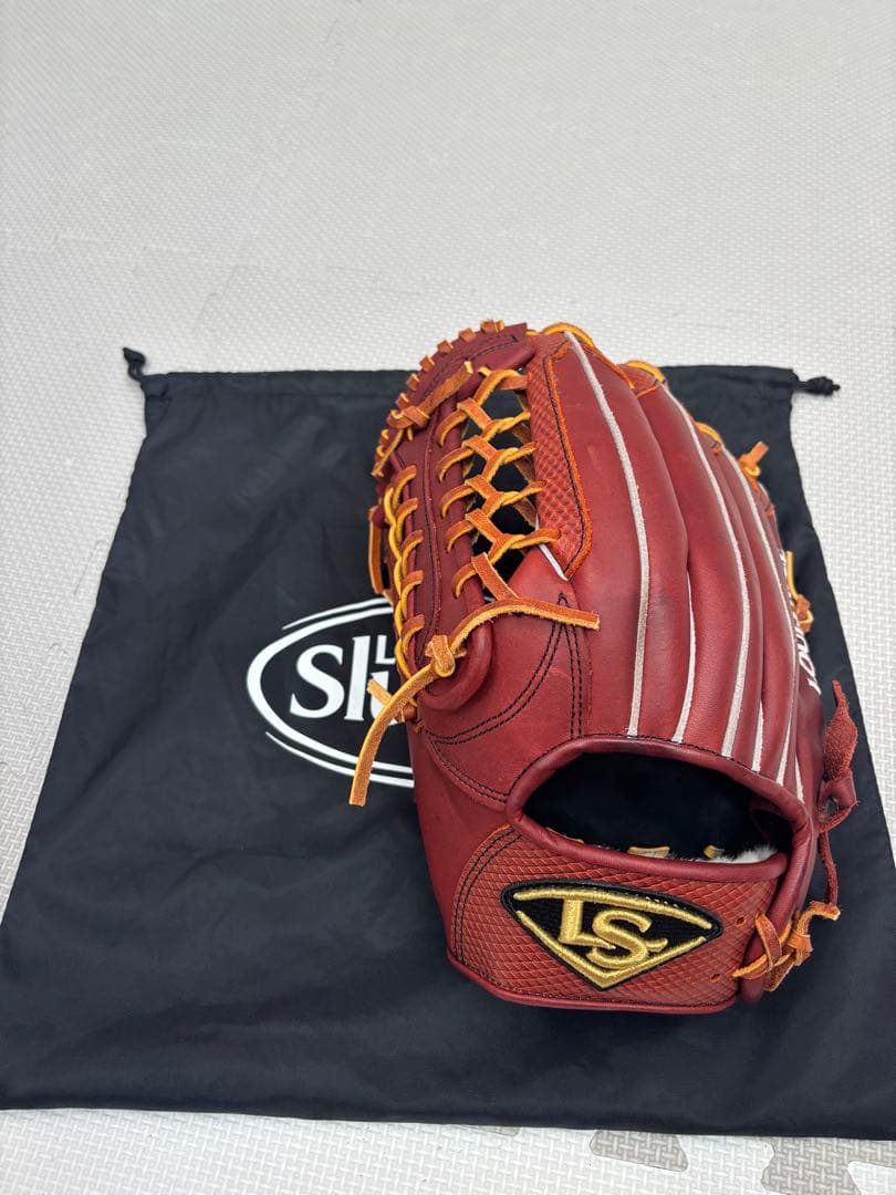 Louisville slugger 左投げ用グローブ