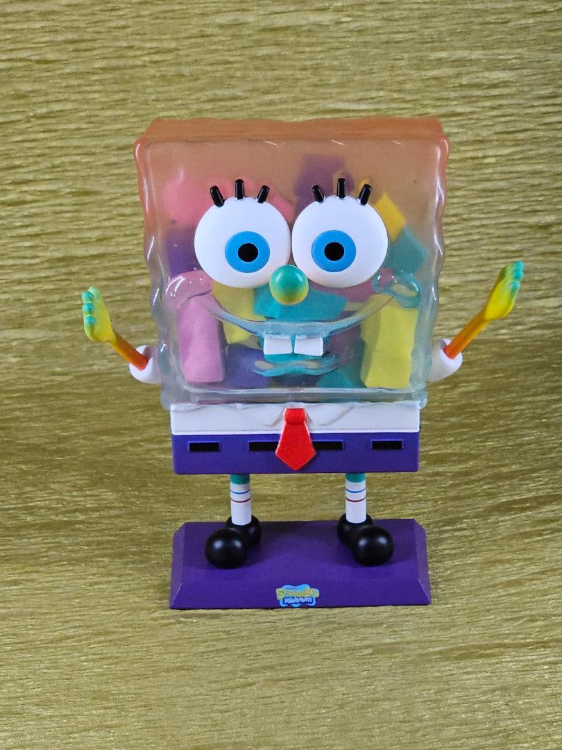 スポンジボブ カラフルフィギュア　シークレット　レア　高さ約12cm