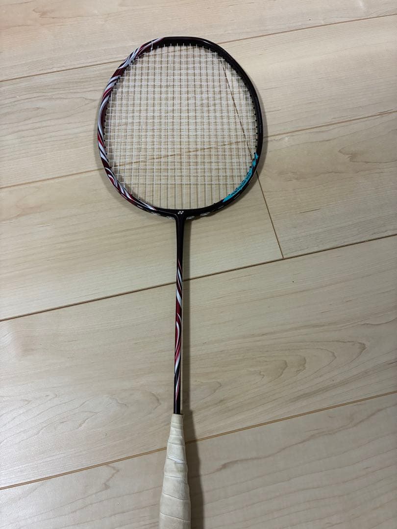 ジャンク　ASTROX 100 ZZ バドミントンラケット4U5G