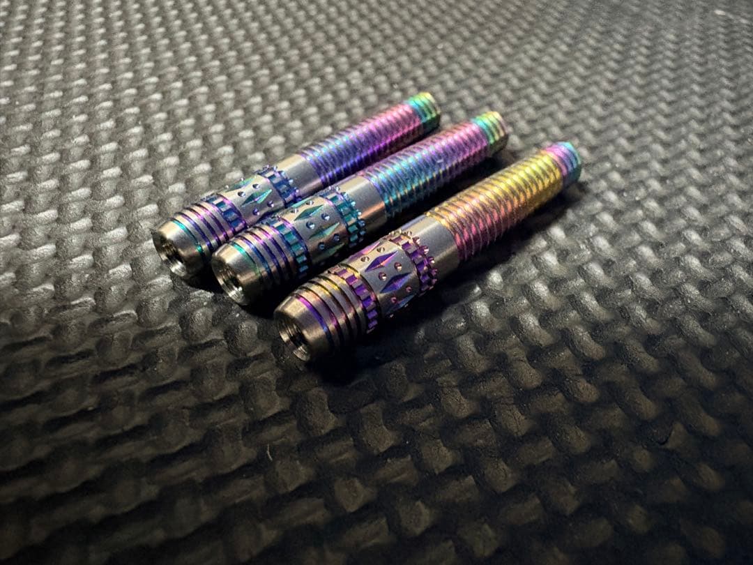 COSMO DARTS DISCOVERY LABEL 2BA 小宮山亜美モデル