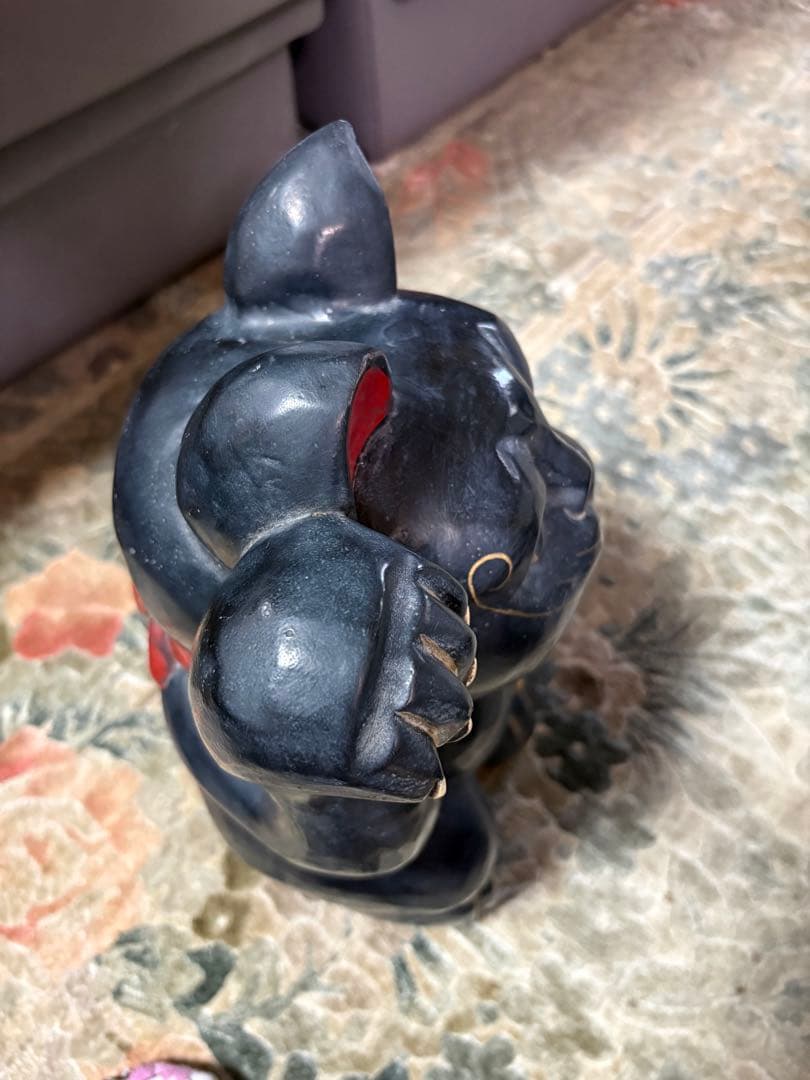 木製　黒の招き猫　置物　レトロ