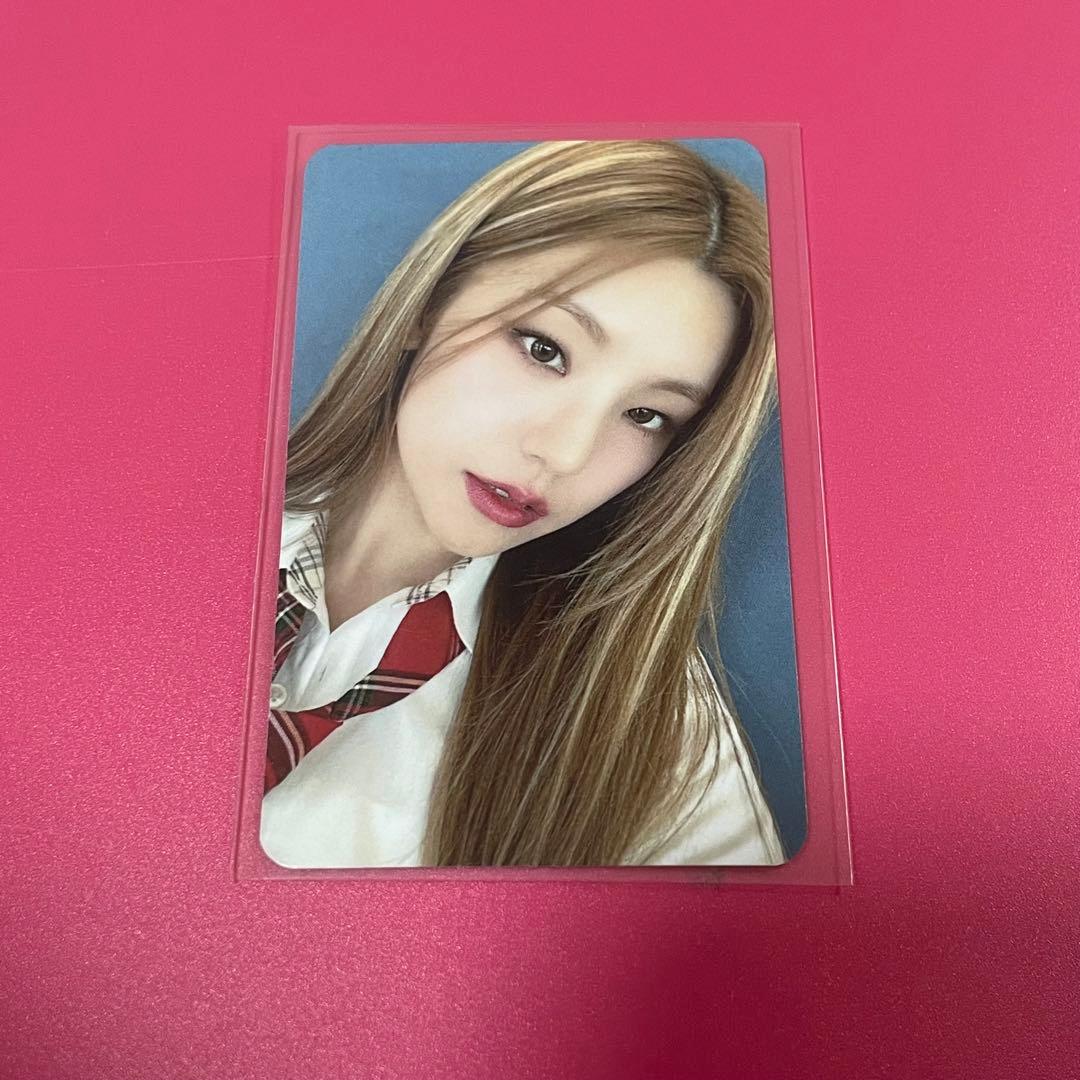 ITZY サノクトレカ　イェジ