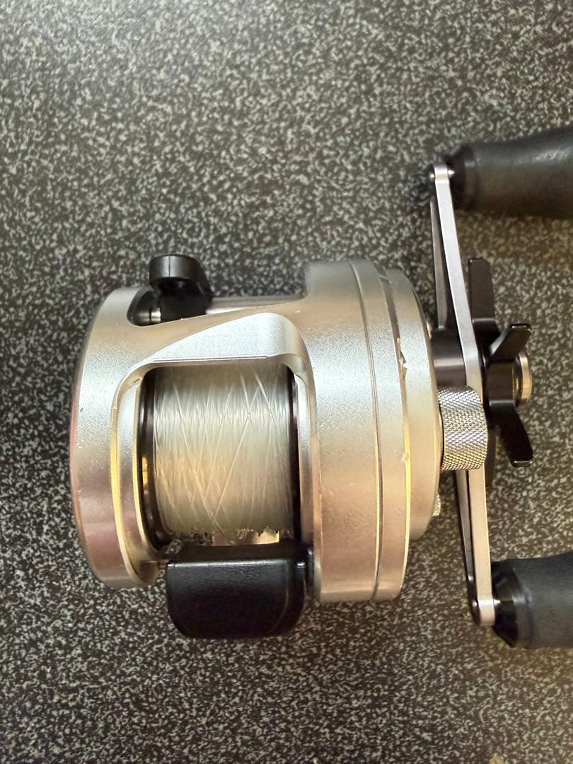 12 カルカッタ　200 HG使用 アベイル カスタム