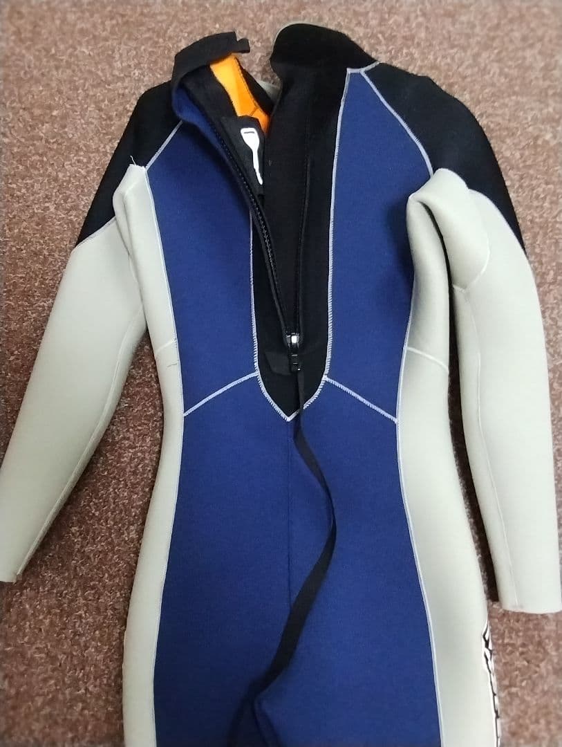 ★オーダーメイドウェットスーツ★セミドライ　サイズL 1度のみ使用