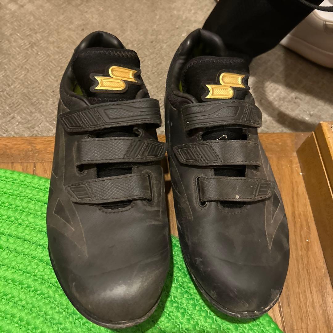 SKECHERS ブラック スパイク