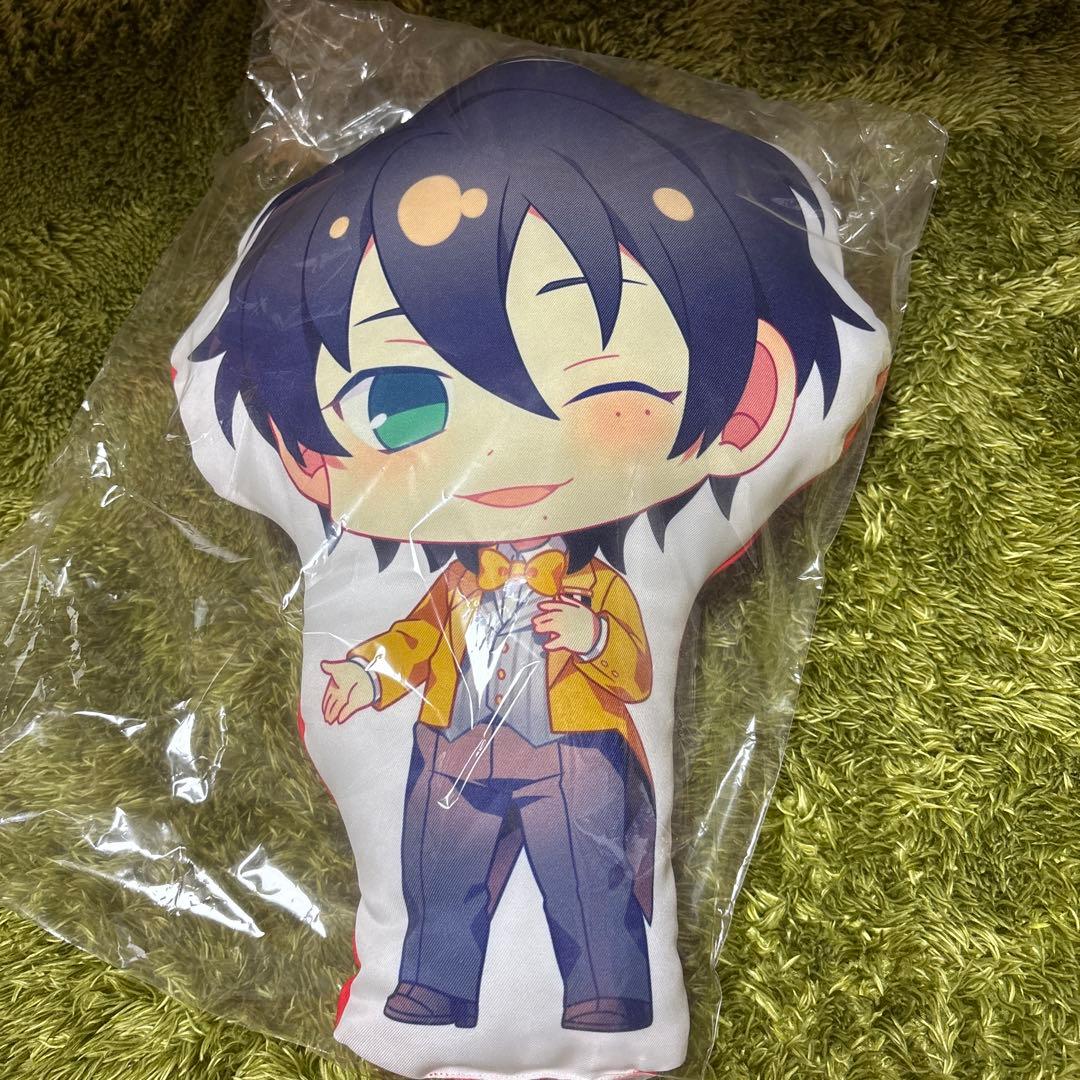 山田三郎 マルイ ダイカットクッション A賞