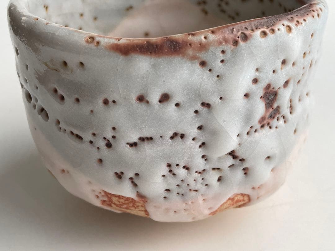 陶芸家　安藤日出武　志野茶碗　茶盌　抹茶碗　共箱　志野　鼠志野　美濃　桃山