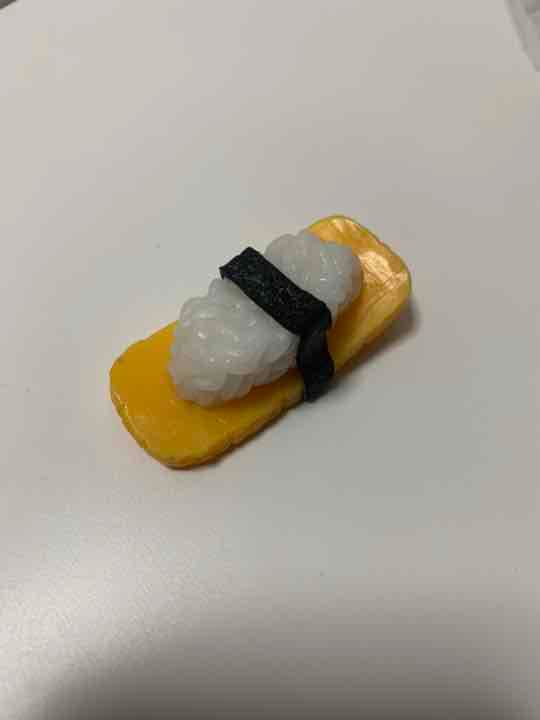 食品サンプル（お寿司）500個　ガチャガチャに最適