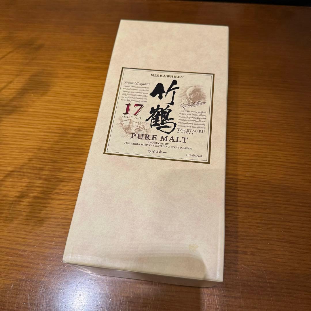 竹鶴17年 700ml 化粧箱付き