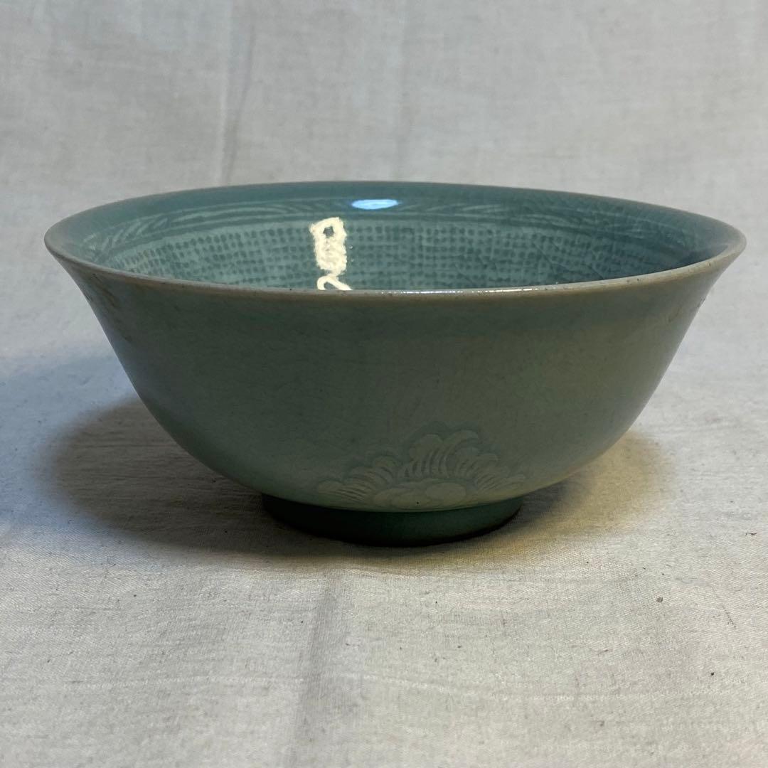 青磁　茶碗　白象嵌　菊花紋　高麗青磁　流谷　朝鮮・韓国⑤