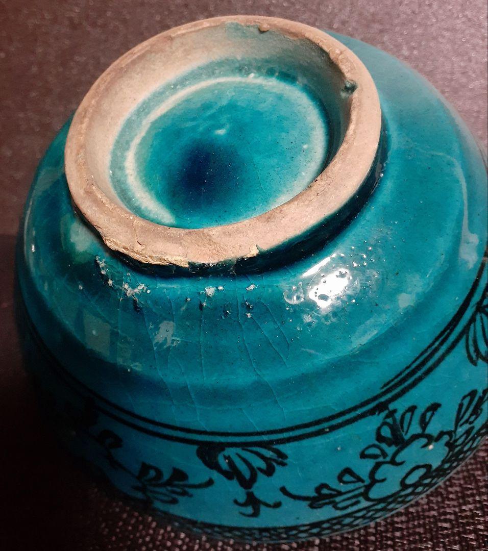 イスラム古陶磁器　17C.頃　 ペルシャ陶器　青釉黒彩魚文花文様　16.0cm鉢