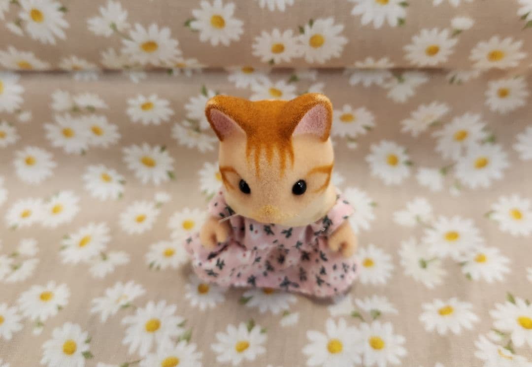 シルバニア　ジンジャーキャットの女の子　オープンハンド