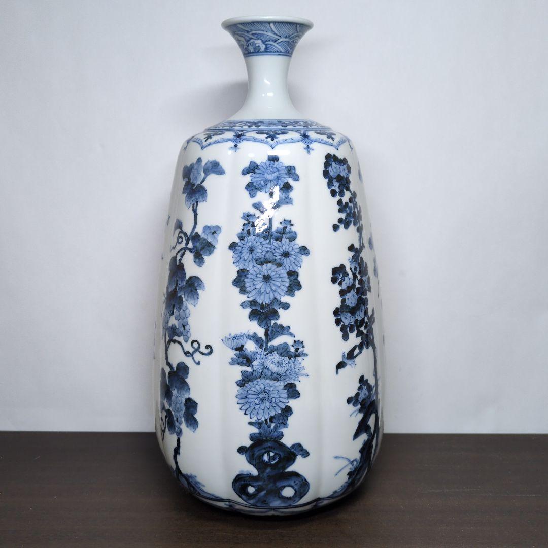 山本長左 作 九谷焼 青華 吉祥樹花紋 花瓶 「雅(みやび)」高さ約37cm