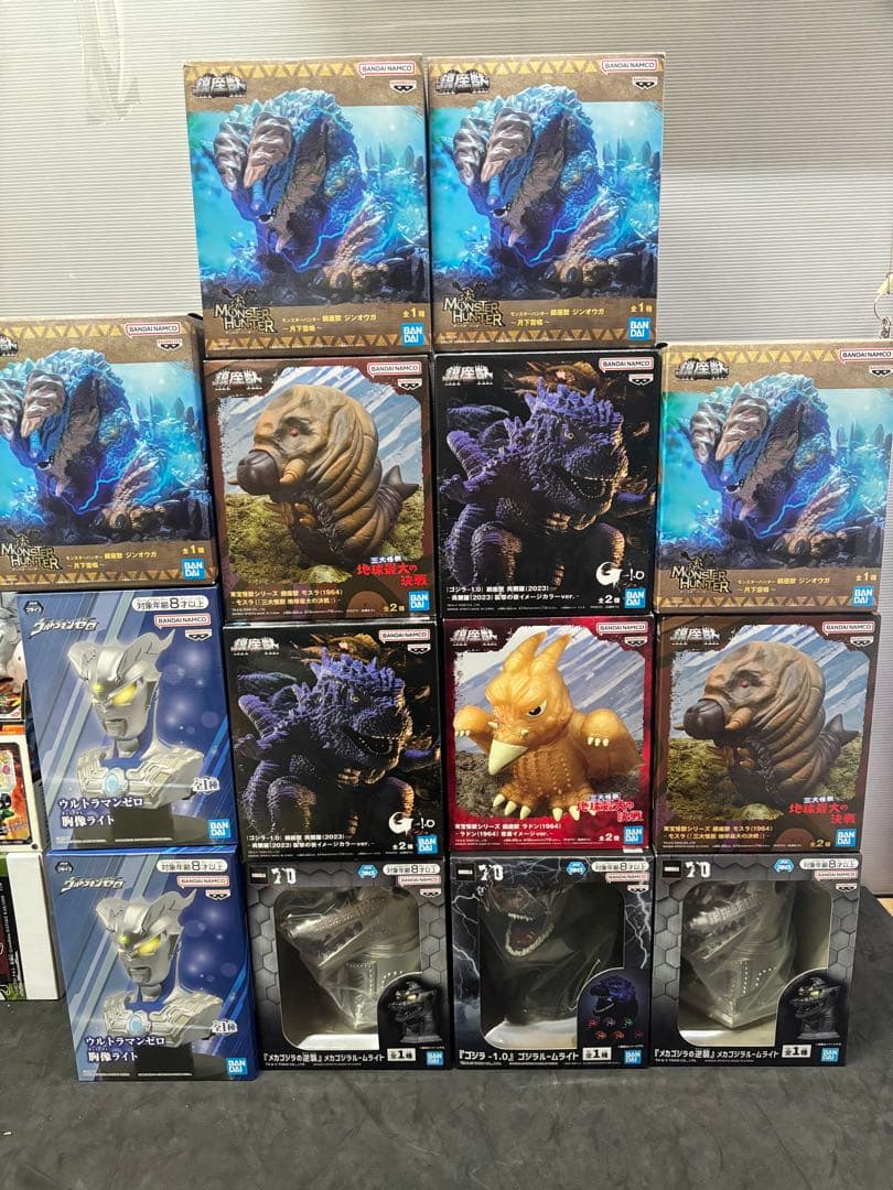 ウルトラマン　ゴジラ　フィギュア　14体セット