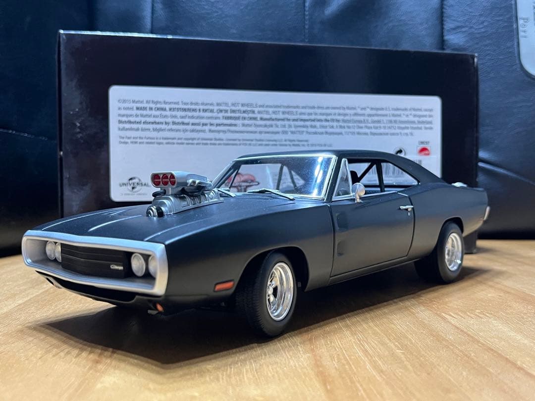 ワイルドスピードダッジチャージャー1/18