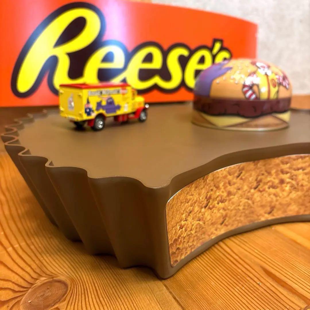 リーシーズ　Reese’s 3D ストアディスプレイ　看板　シェルフ　アメトイ