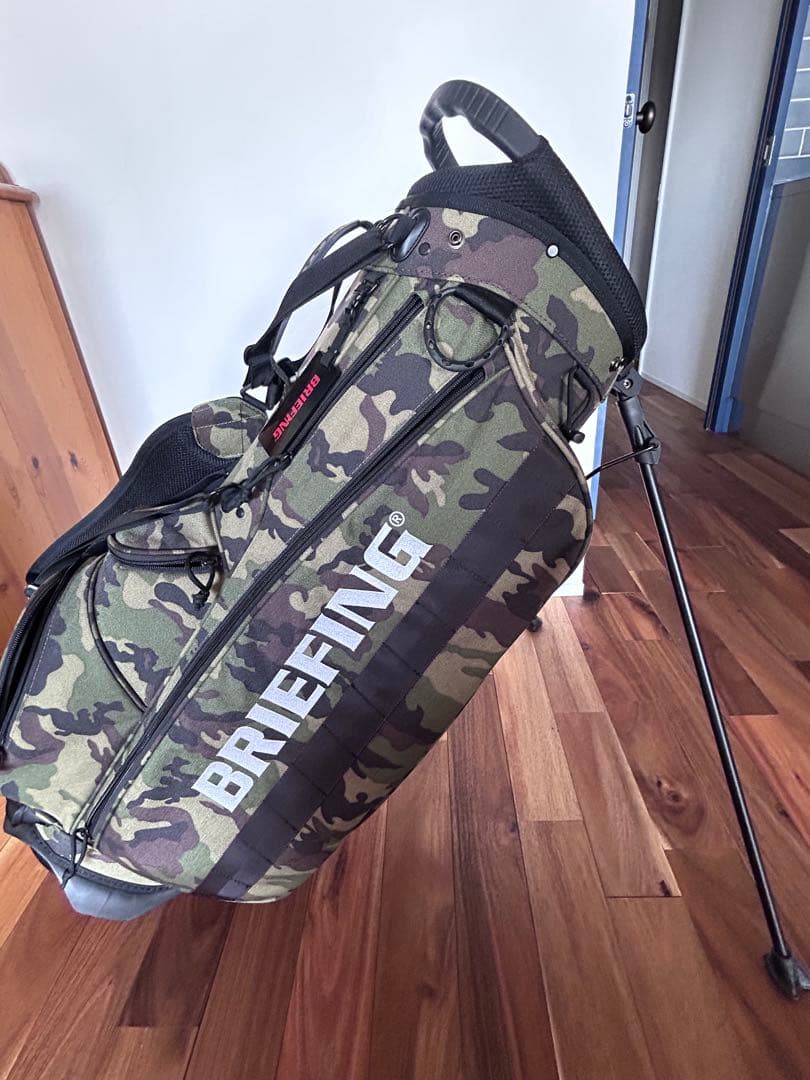 BRIEFING スタンド型 キャディバッグ&ヘッドカバーのセット