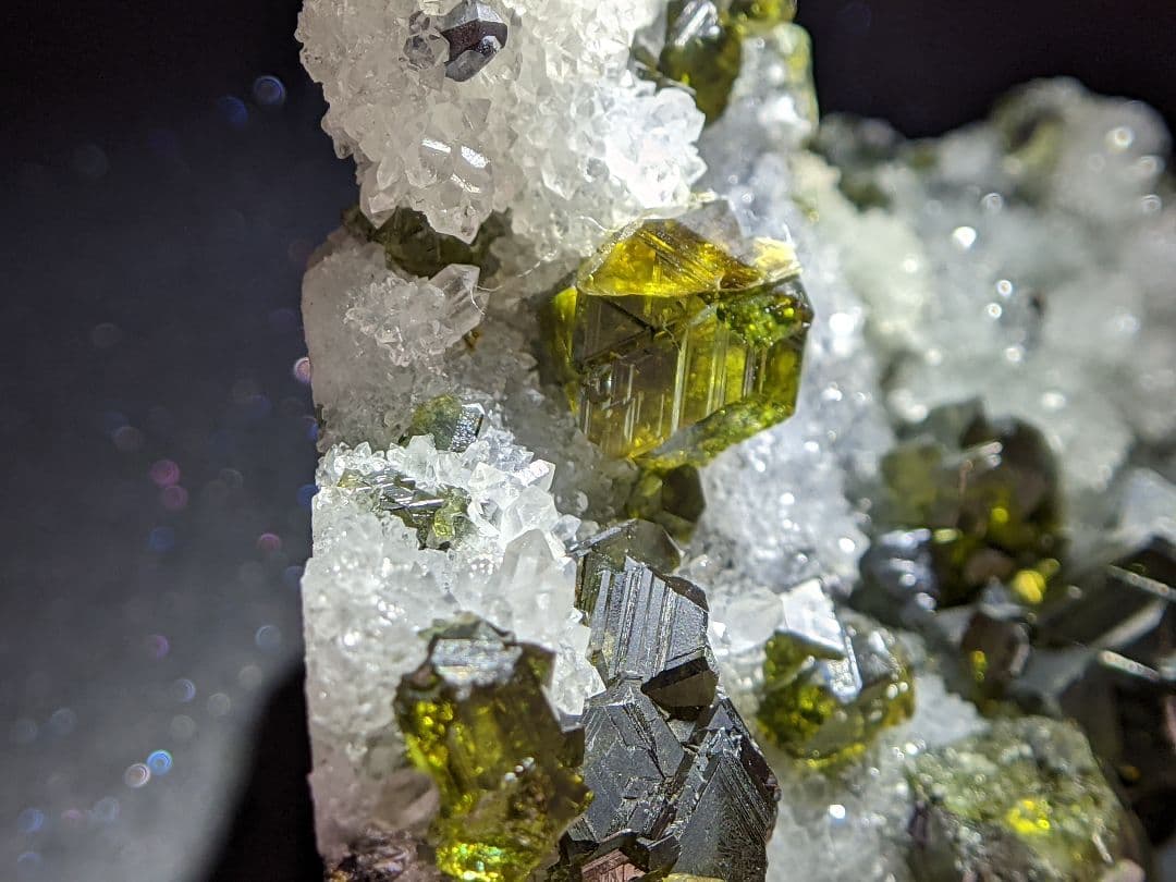 スファレライト ③ 純閃亜鉛鉱 ブルガリア産 鉱物標本