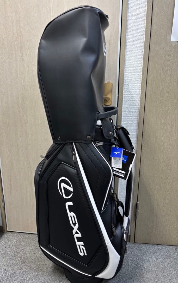 値下げ‼️新品⭐︎非売品 最新LEXUS キャディバッグ ブラック/ホワイト