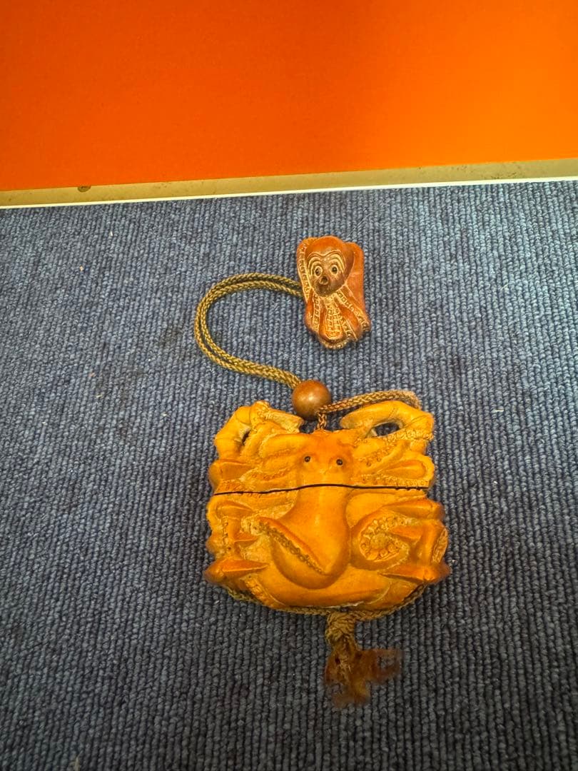 1689  蟹印籠　根付　時代物