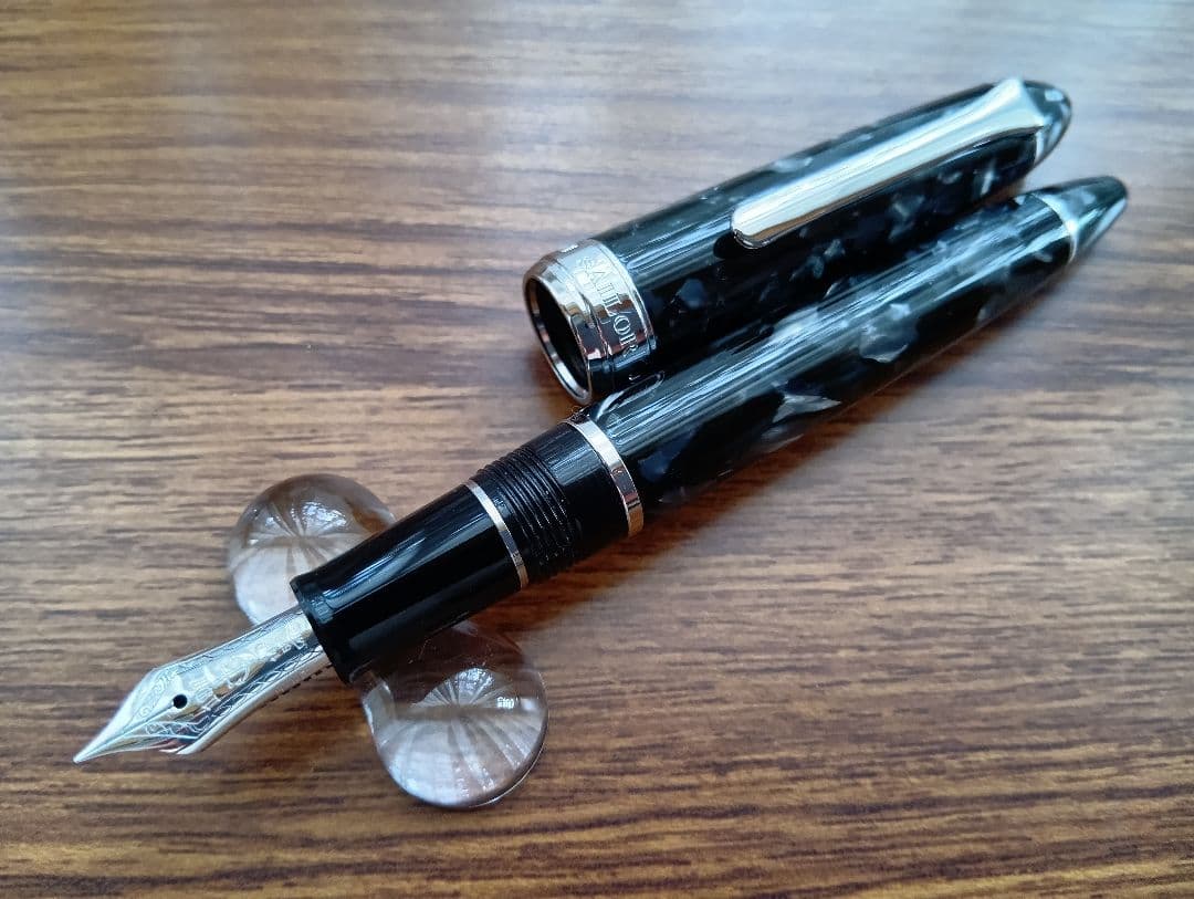 セーラー万年筆 プロフィットスタンダード モザイク 銀 ブラック 14K 中細字