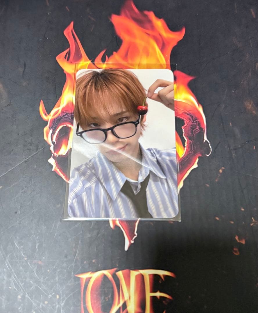 出回りなし XLOV 1stmusic ハル トレカ 체리